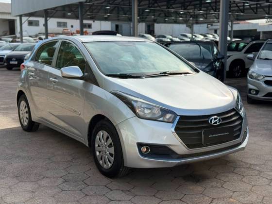 HYUNDAI HB20 1.0 COMFORT PLUS 12V FLEX 4P MANUAL HYUNDAI HB20 1.0 COMFORT PLUS 12V FLEX 4P MANUAL